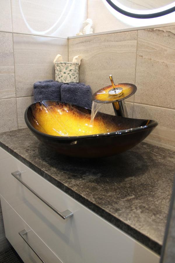 Izzy Apartament Appartement Miskolc Buitenkant foto